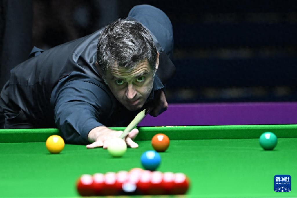 表演来吸引 表演来吸引