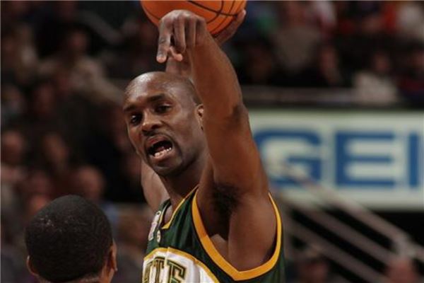 效前三板和 效前三板和